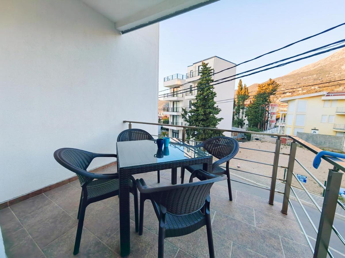 Mialex Apartments Dobra Voda Exterior foto